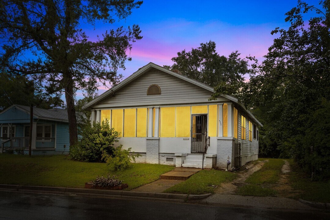 2128 Early St in Montgomery, AL - Building Photo