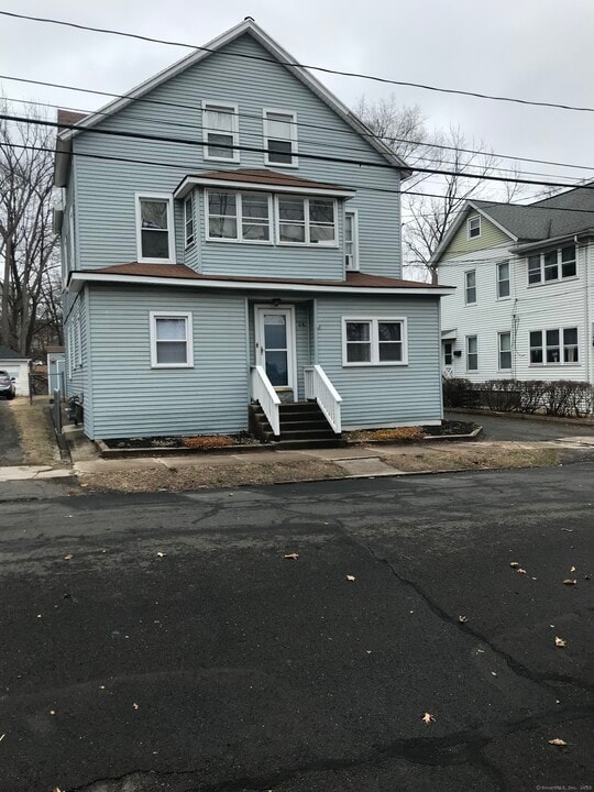 64 Rhodes St in New Britain, CT - Building Photo