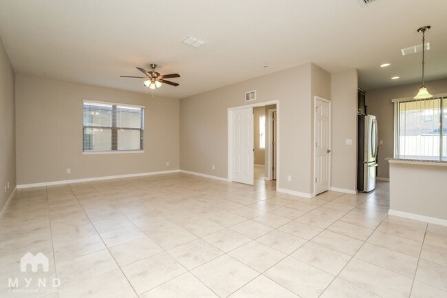 1513 Gadsden Point Pl in Ruskin, FL - Building Photo - Building Photo