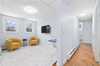 4 Rego Rd in Middletown, RI - Building Photo - Building Photo