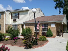 Spring Run Apartments in Charles Town, WV - Building Photo