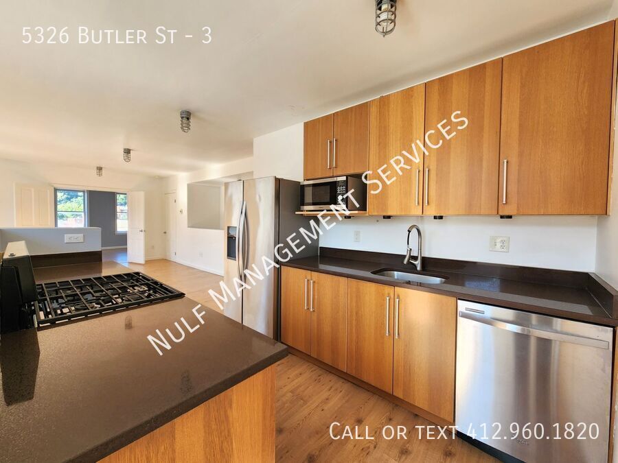 5326 Butler St in Pittsburgh, PA - Building Photo