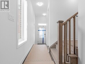 1747 Mineral Spgs Wy in Pickering, ON - Building Photo - Building Photo