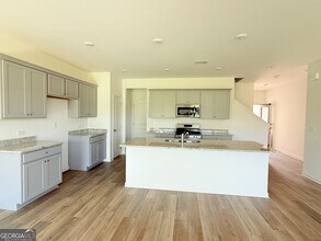 2557 Adventure Way in Atlanta, GA - Building Photo - Building Photo