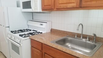 1904 3rd St NE, Unit 3