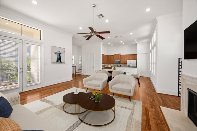 property at 3201 Center St