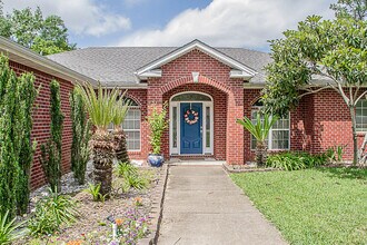 54 Jonquil Ave NW in Fort Walton Beach, FL - Building Photo - Building Photo