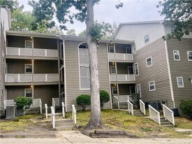 6792 Willowbrook Dr in Fayetteville, NC - Building Photo