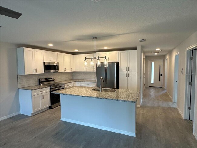 28 Rainstone Ln in Palm Coast, FL - Building Photo - Building Photo