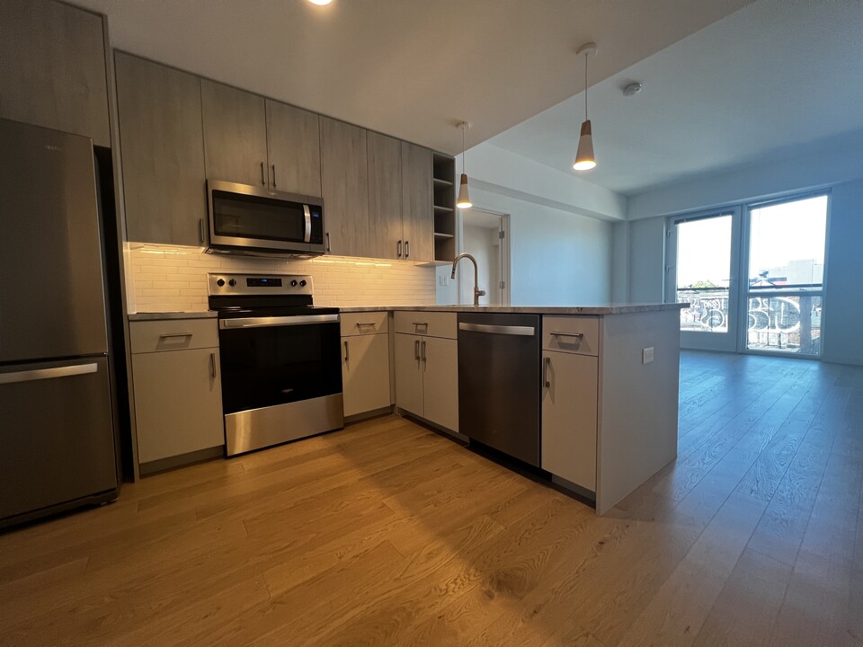 55 Brighton Ave, Unit 407 in Boston, MA - Building Photo