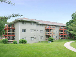 Rosemont Place in Des Moines, IA - Foto de edificio - Building Photo