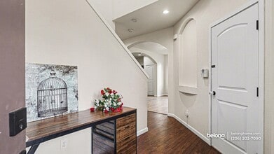 16415 25th Ave Ct E in Tacoma, WA - Foto de edificio - Building Photo