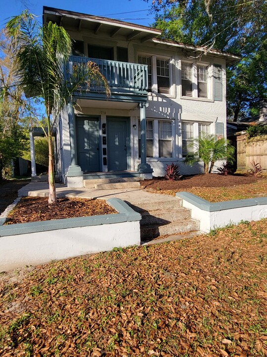 1718 Pine Grove Ave, Unit 4 in Jacksonville, FL - Foto de edificio