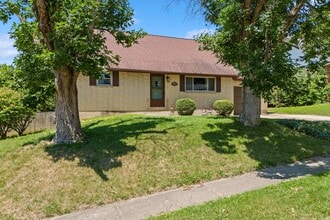 717 N 12th St in Miamisburg, OH - Foto de edificio - Building Photo