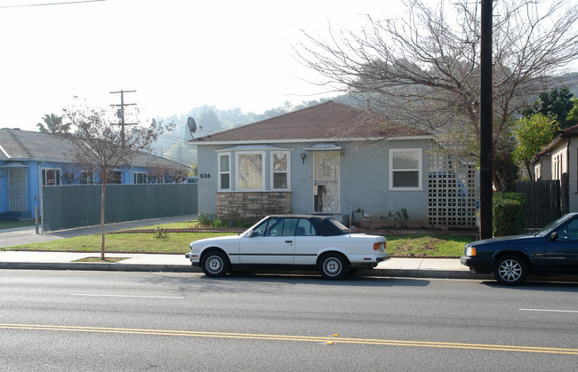 824 E Chevy Chase Dr in Glendale, CA - Building Photo - Building Photo