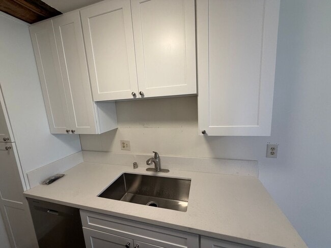2687 Phipps Ave in Simi Valley, CA - Building Photo - Building Photo