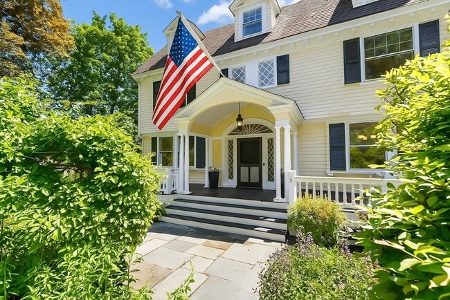 property at 10 Eliot Rd