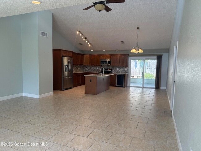 189 Ocean Breeze Cir, Unit 1 bedroom 1507 in Indialantic, FL - Building Photo - Building Photo