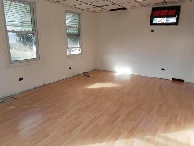 5030 N Nagle Ave in Chicago, IL - Building Photo - Building Photo