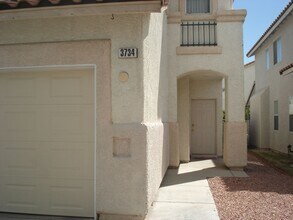 3734 Solandra St in Las Vegas, NV - Building Photo - Building Photo