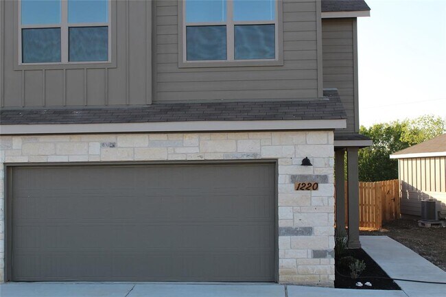 1220 Garland Rd in Georgetown, TX - Building Photo - Building Photo