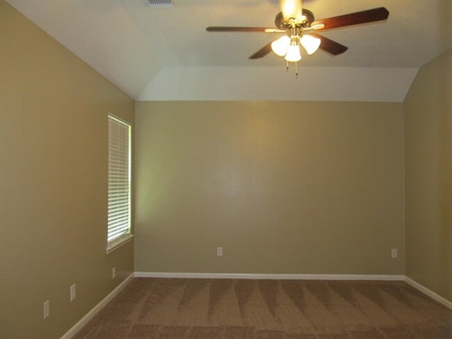 2338 Colonial Springs Ln