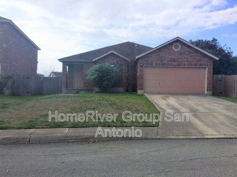 15447 Corian Creek Dr in San Antonio, TX - Building Photo