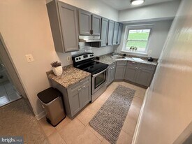 618 Notabene Dr in Alexandria, VA - Building Photo