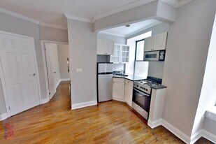432 E 13th St, Unit 5 in New York, NY - Building Photo