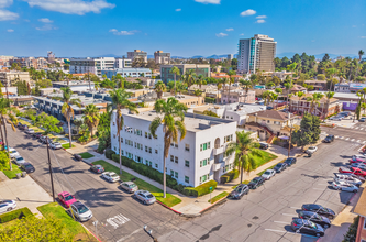 302 Thorn St in San Diego, CA - Foto de edificio - Primary Photo