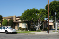 4471 Green Ave in Los Alamitos, CA - Foto de edificio - Building Photo