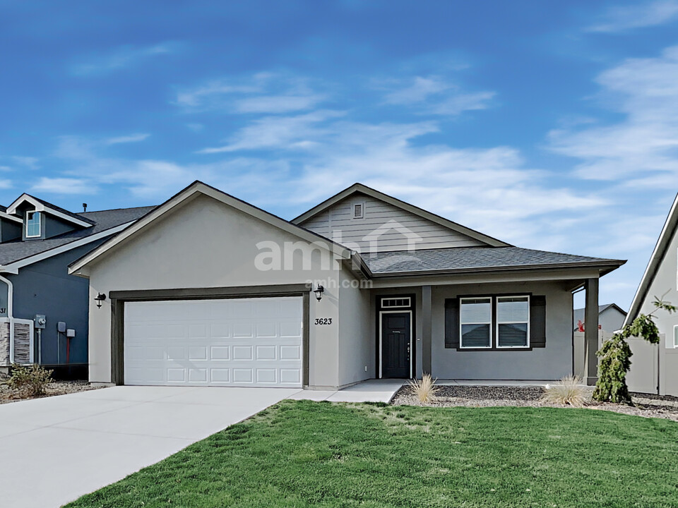 3623 S Natural Way in Meridian, ID - Building Photo