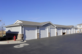 Cimarron Apartments in Firestone, CO - Foto de edificio - Building Photo