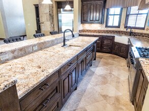 114 Kollmeyer Cir in Austin, TX - Building Photo - Building Photo