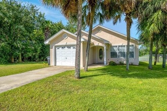 3214 Skyview Dr in Tallahassee, FL - Foto de edificio - Building Photo