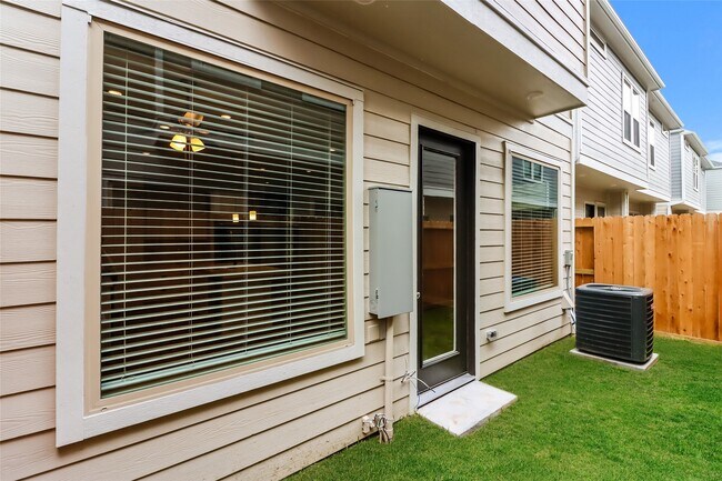 5104 Royal Heath Dr in Houston, TX - Building Photo - Building Photo