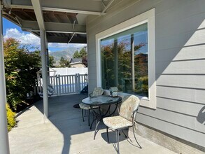 148 Lakeview Ln in Manson, WA - Building Photo - Building Photo