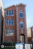 1417 W Erie St in Chicago, IL - Building Photo