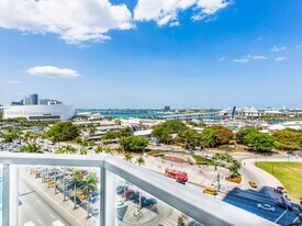 244 Biscayne Blvd, Unit # 2002 in Miami, FL - Building Photo