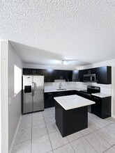 4320 Woodstock Dr in West Palm Beach, FL - Building Photo - Building Photo