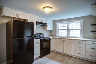 237 Queen St, Unit #3 in Boone, NC - Building Photo - Building Photo