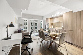 955 Bay St. in Toronto, ON - Building Photo - Building Photo