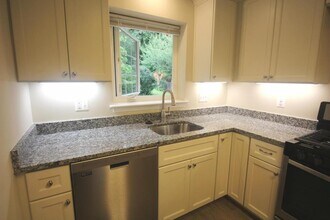 3405 N Buchanan St in Arlington, VA - Building Photo - Building Photo