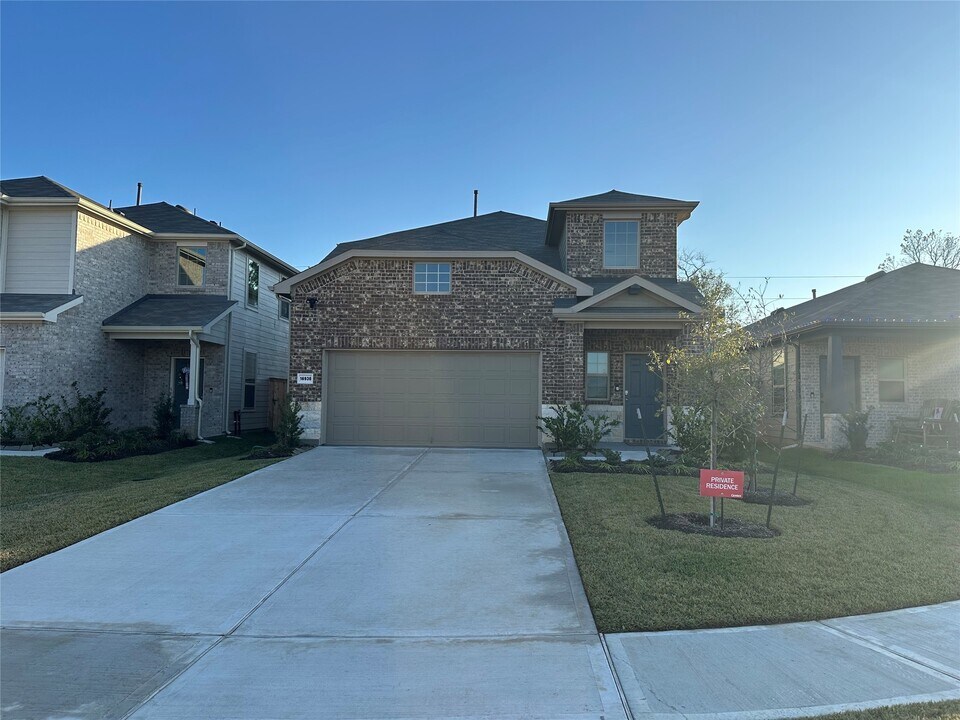 16936 Juniper Blossom Bnd in Conroe, TX - Building Photo