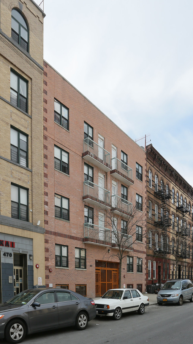 466 Pulaski St in Brooklyn, NY - Building Photo - Building Photo