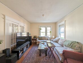 80 Pearson Rd, Unit 2 in Somerville, MA - Building Photo - Building Photo