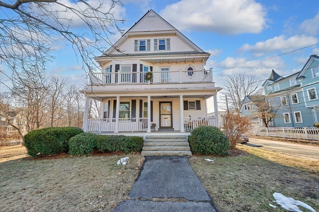 18 Forest St in Lexington, MA - Building Photo