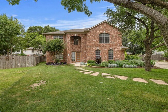 property at 1221 Boerne Dr