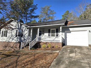 403 Lotus Dr in Fayetteville, NC - Foto de edificio - Building Photo