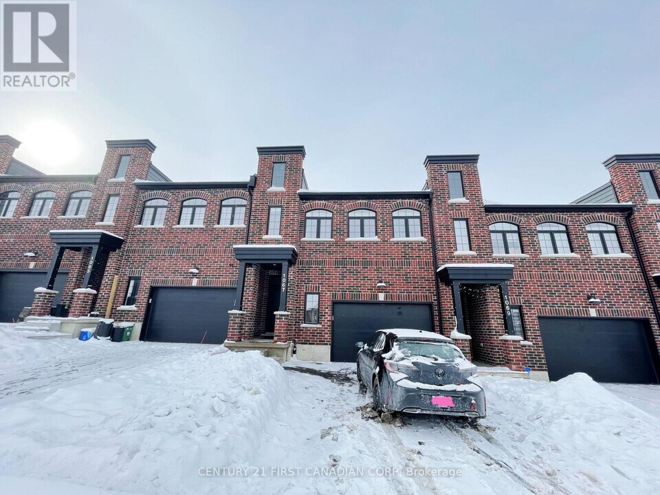 1067 Upperpoint Ave in London, ON - Building Photo
